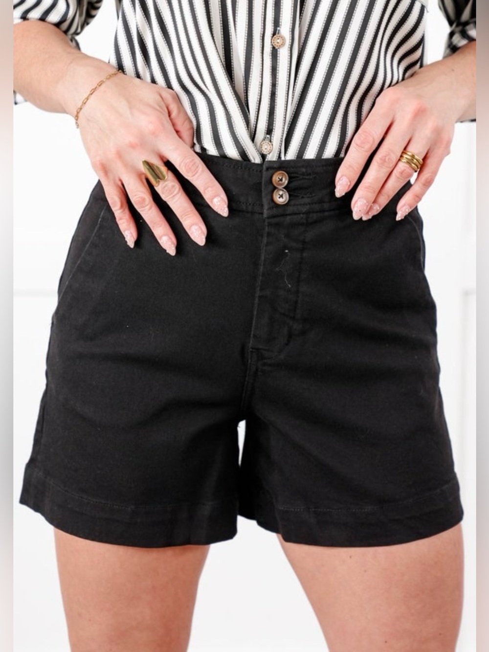 Mica black double button shorts
